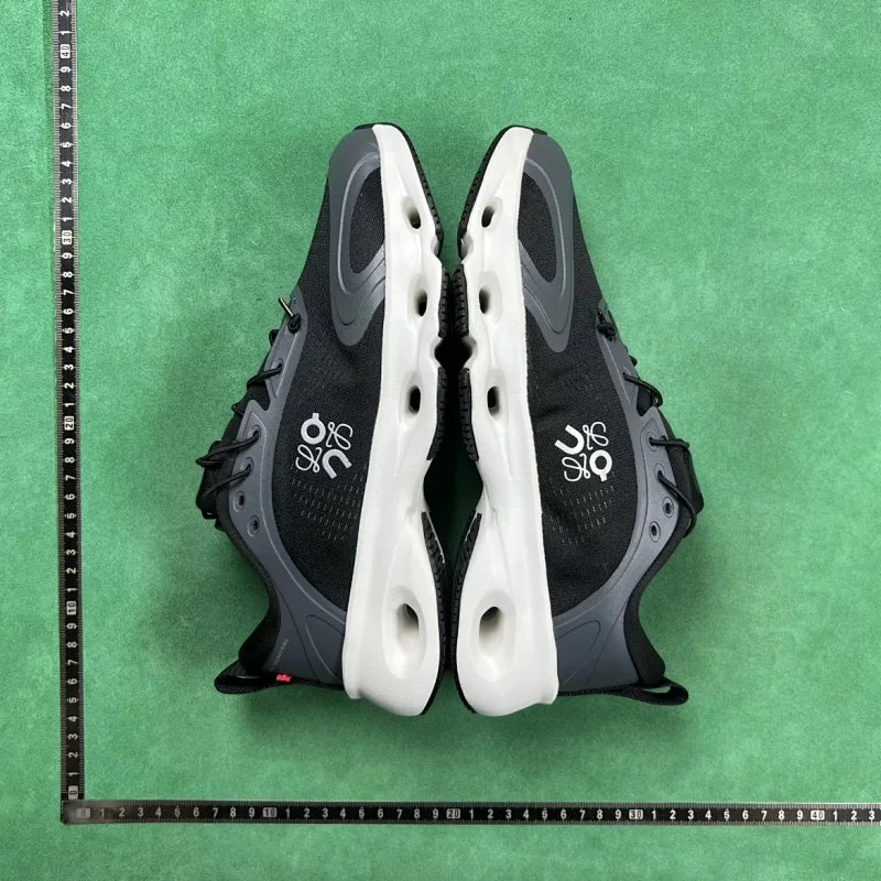Loewe Sneakers