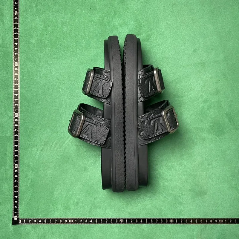 Black Fisherman Sandals