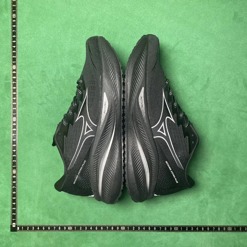 Mizuno Sneakers