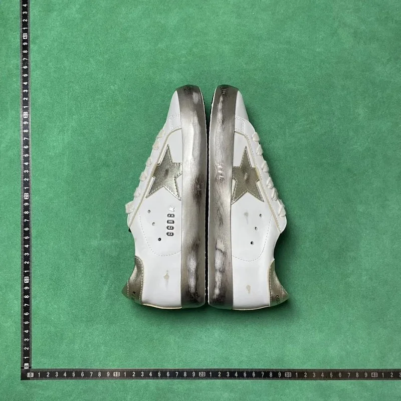 Golden Goose Sneakers