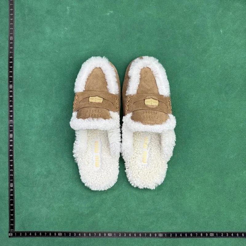 Tan Shearling Slides