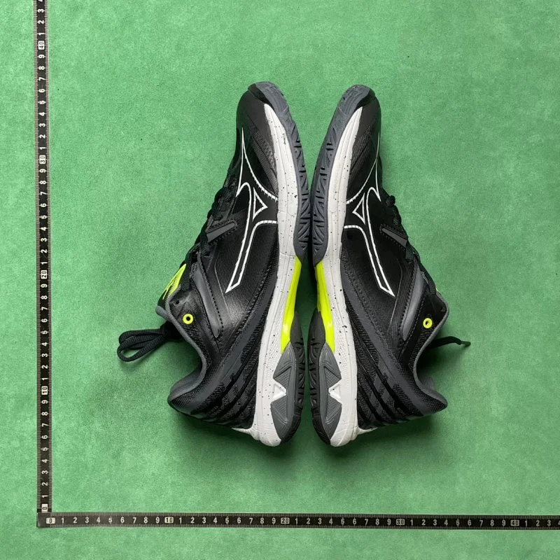 Mizuno Sneakers