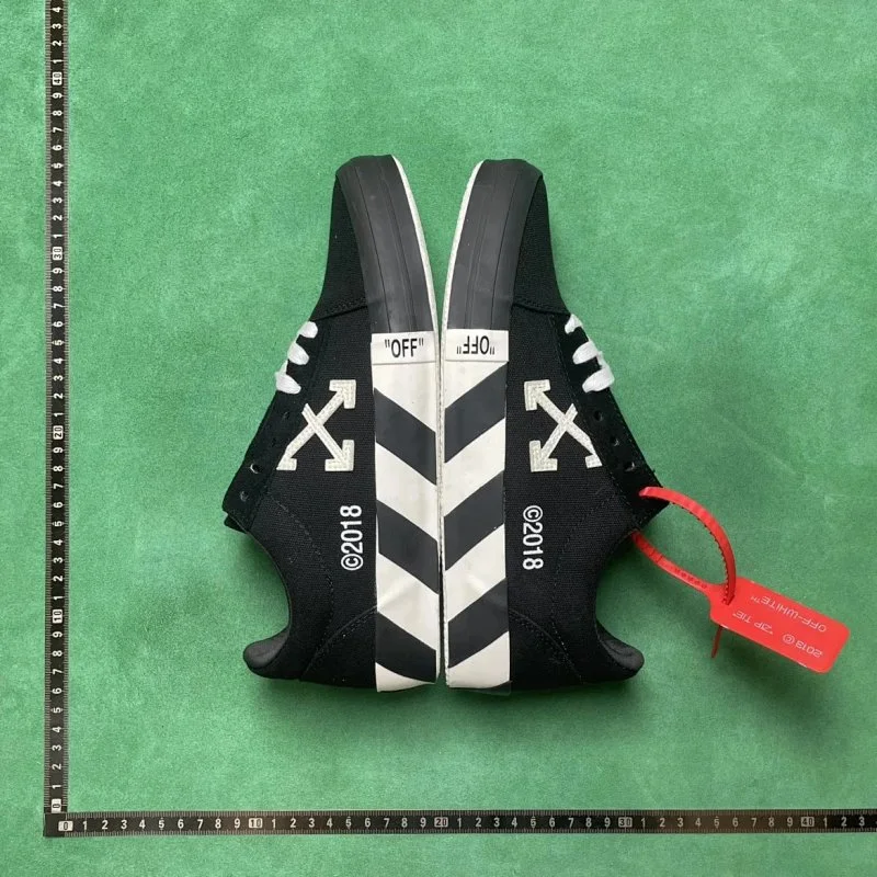 Off-White Sneakers