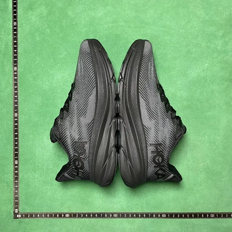 HOKA Sneakers