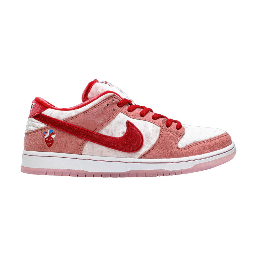 Nike SB Dunk Low StrangeLove