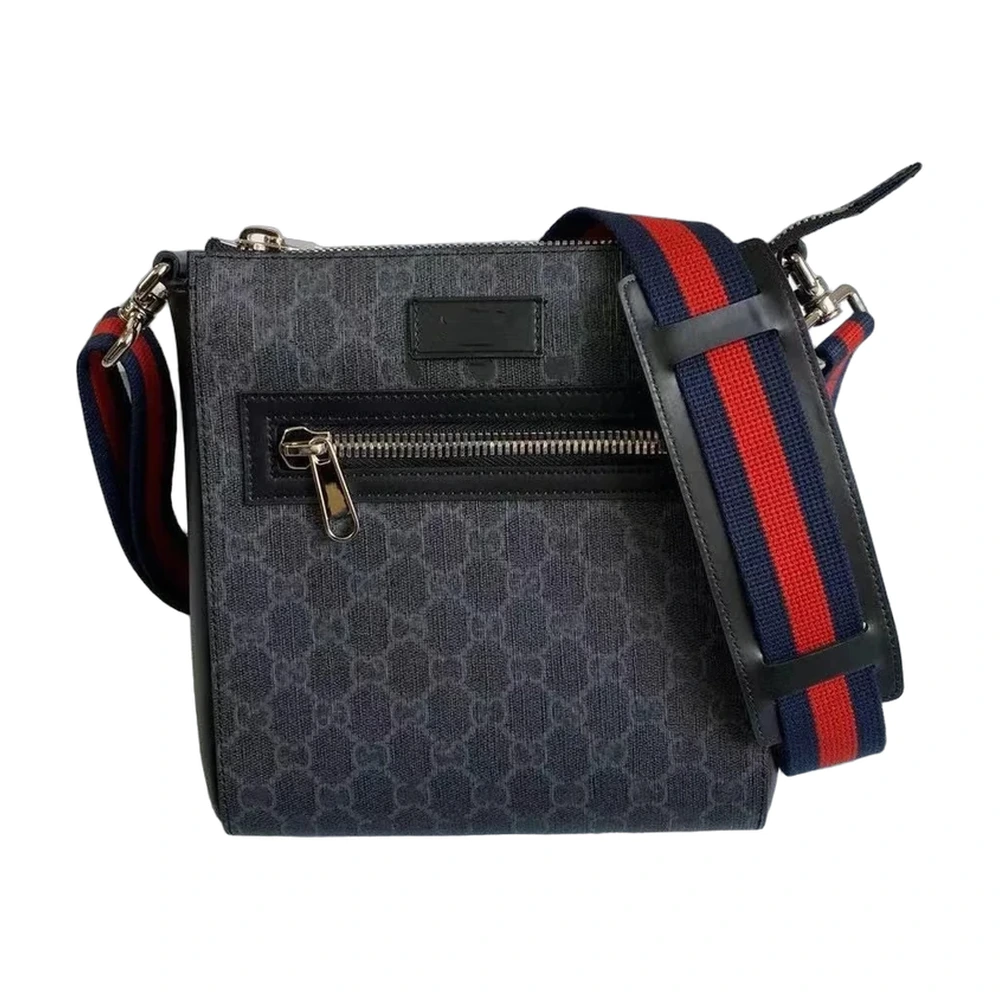 Gucci Gg Supreme Flat Messenger