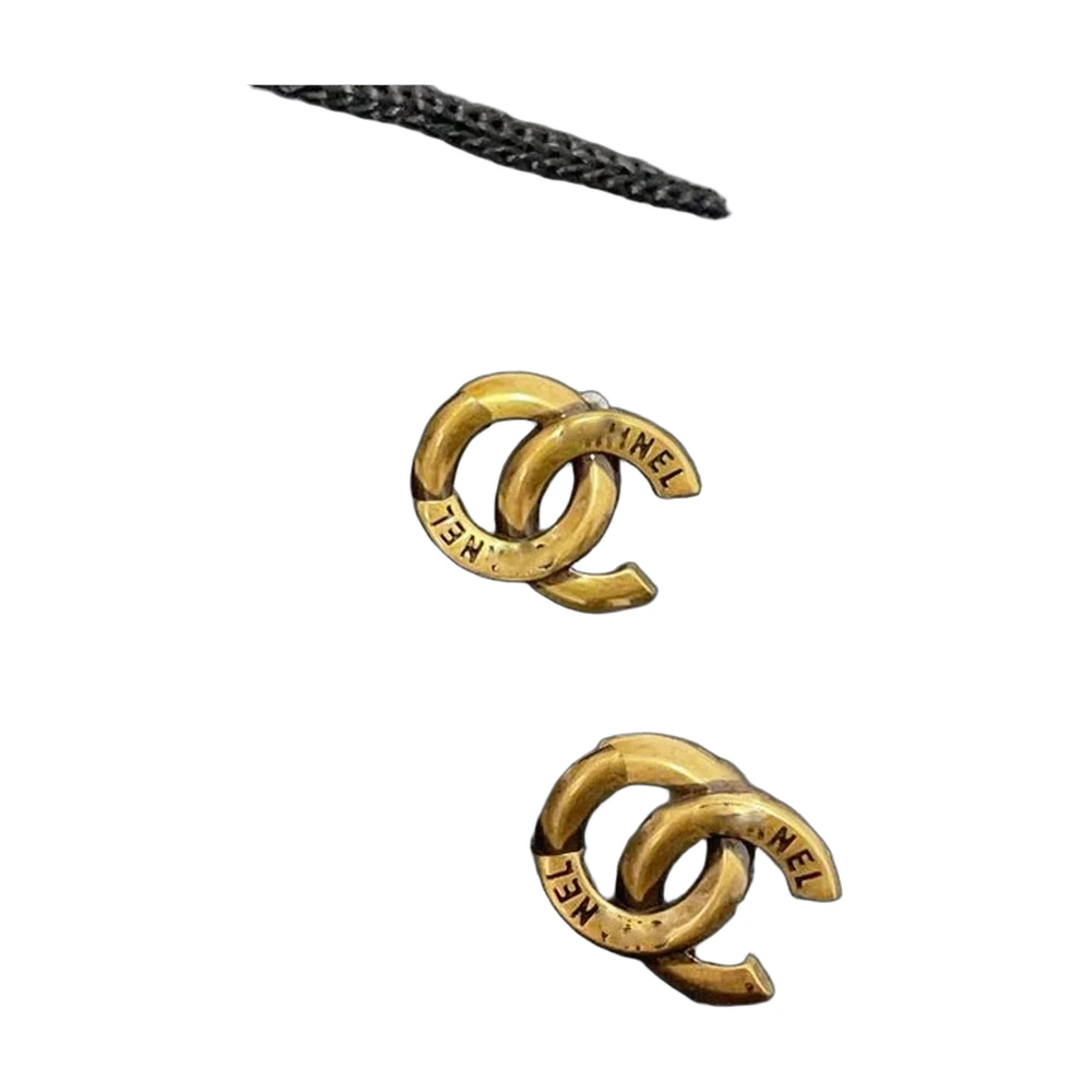 Chanel CC Logo Stud Earrings — Gold