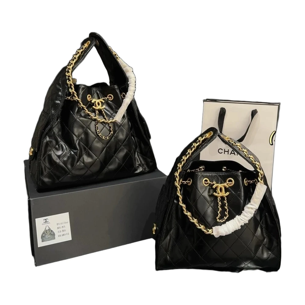 Chanel 22 Bag — Black Calfskin Gold Hardware
