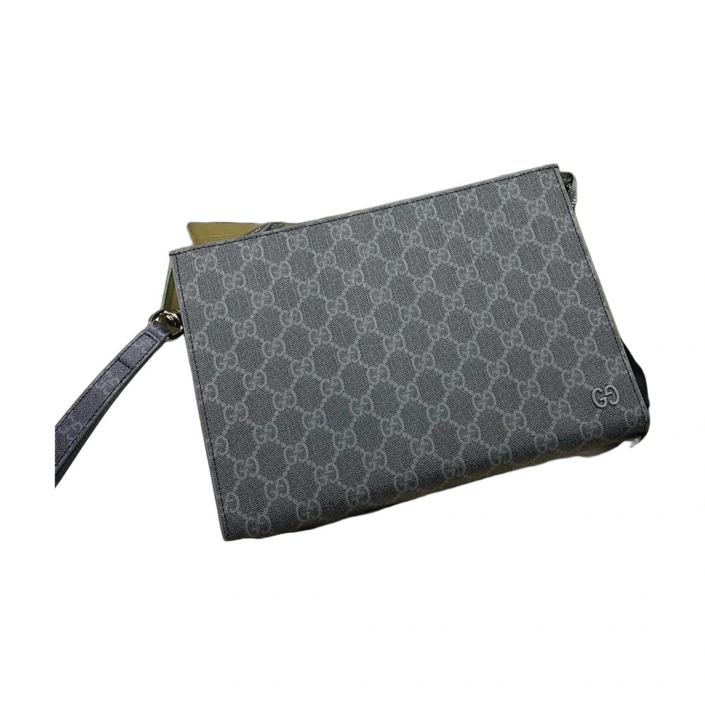 Gucci GG Supreme Pouch Clutch Black