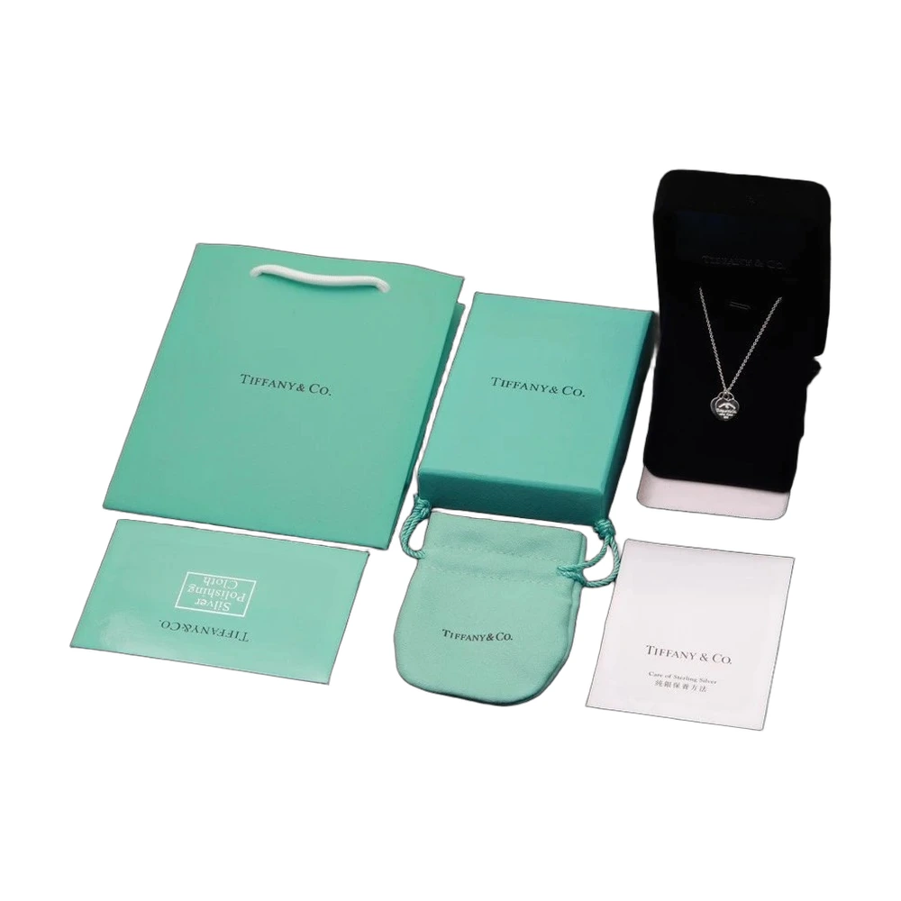 Tiffany & Co. Diamond Pendant Necklace Gift Set