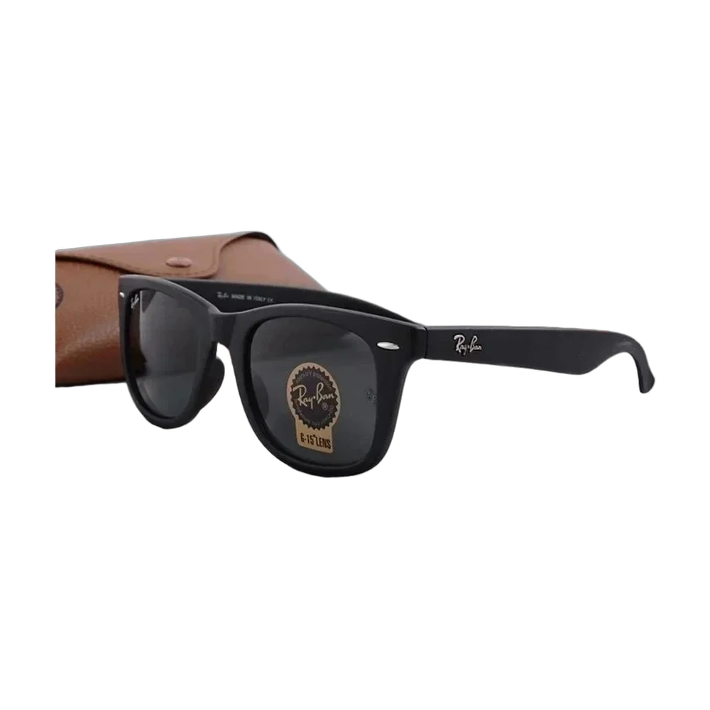 Ray-Ban Wayfarer Sunglasses