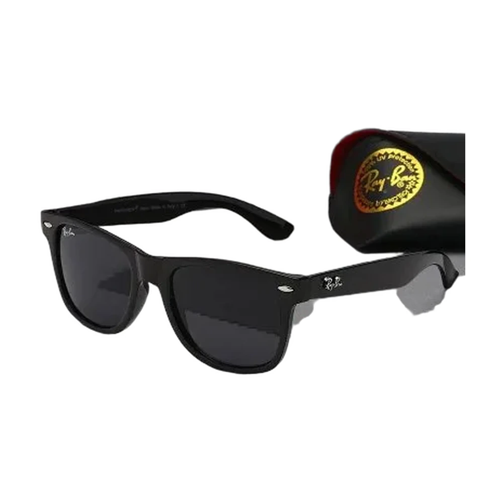 Ray-Ban Sunglasses with Case Set