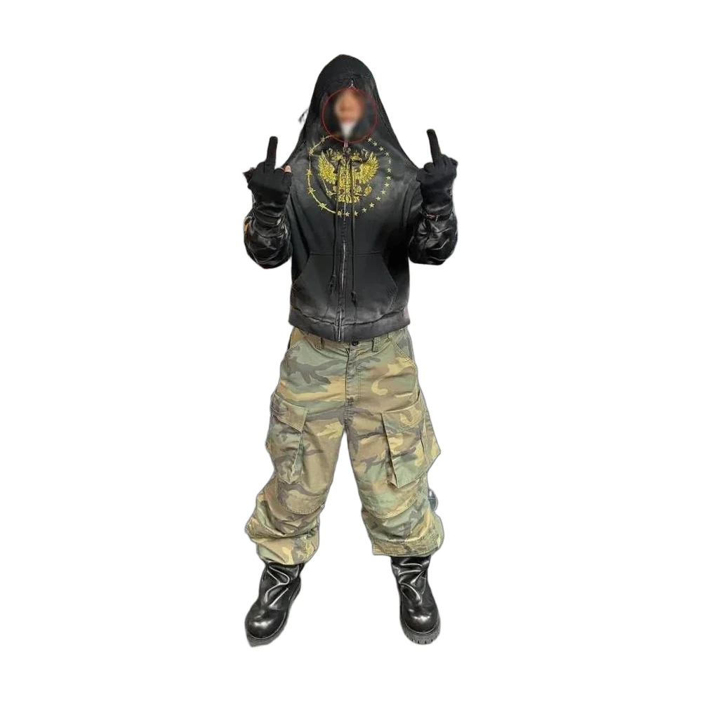 Distressed Camo Cargo Pants (Baggy)