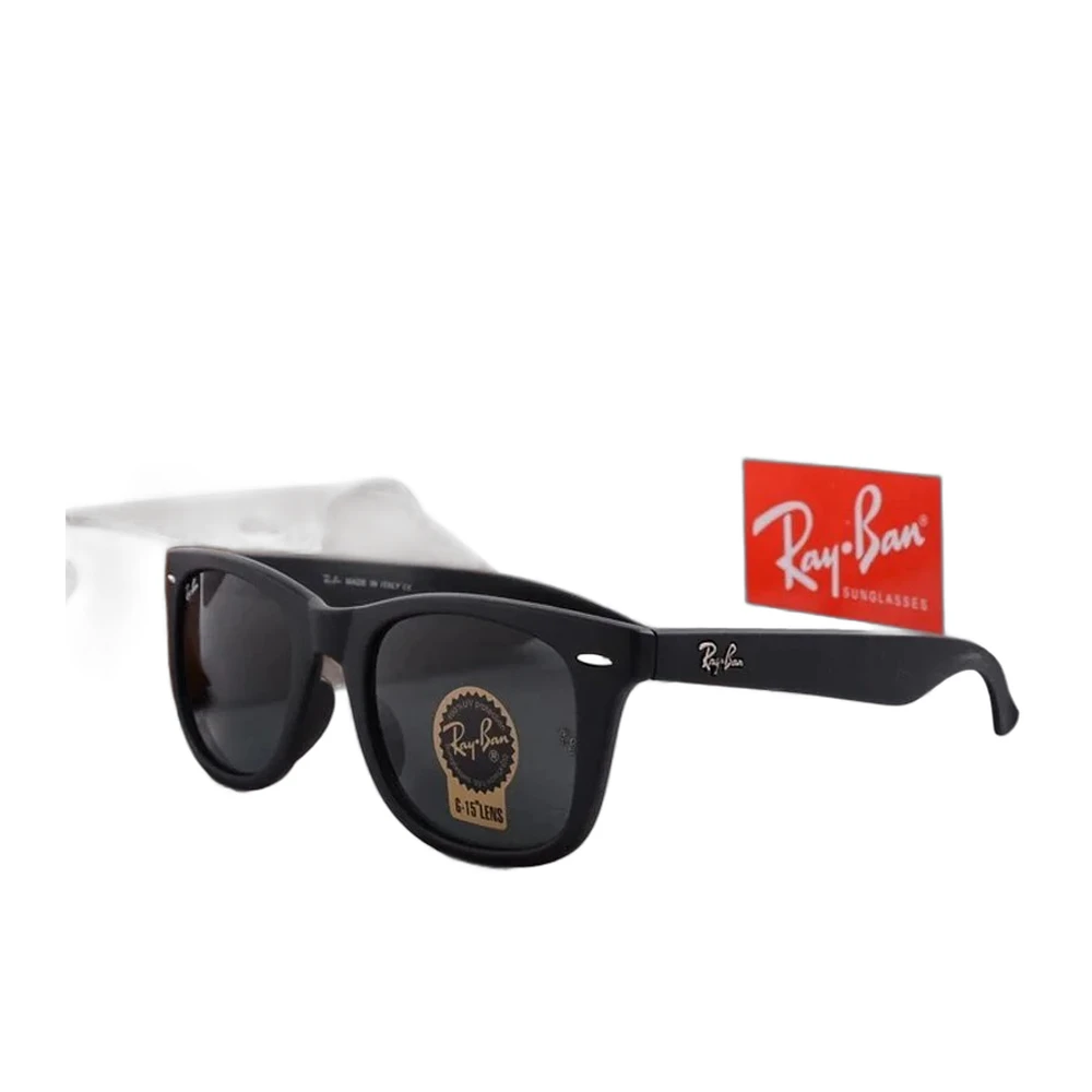 Ray-Ban Wayfarer Sunglasses