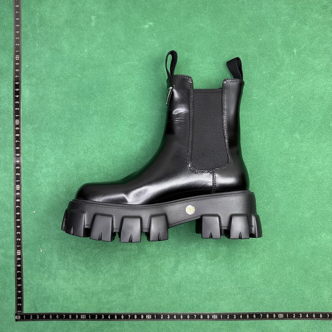 Prada Monolith