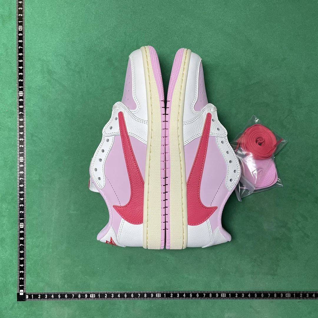 Air Jordan 1 Low