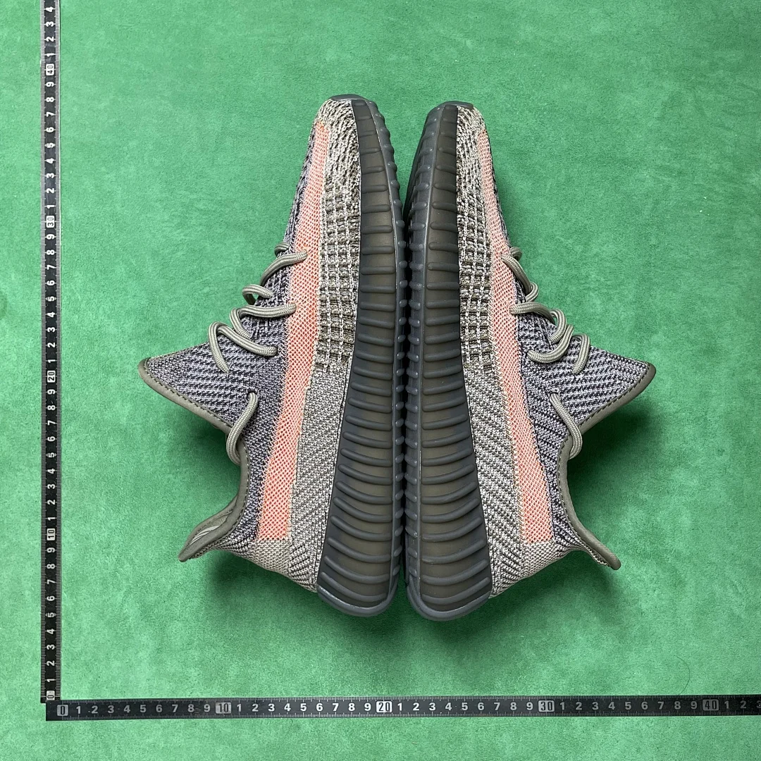 Yeezy Sneakers