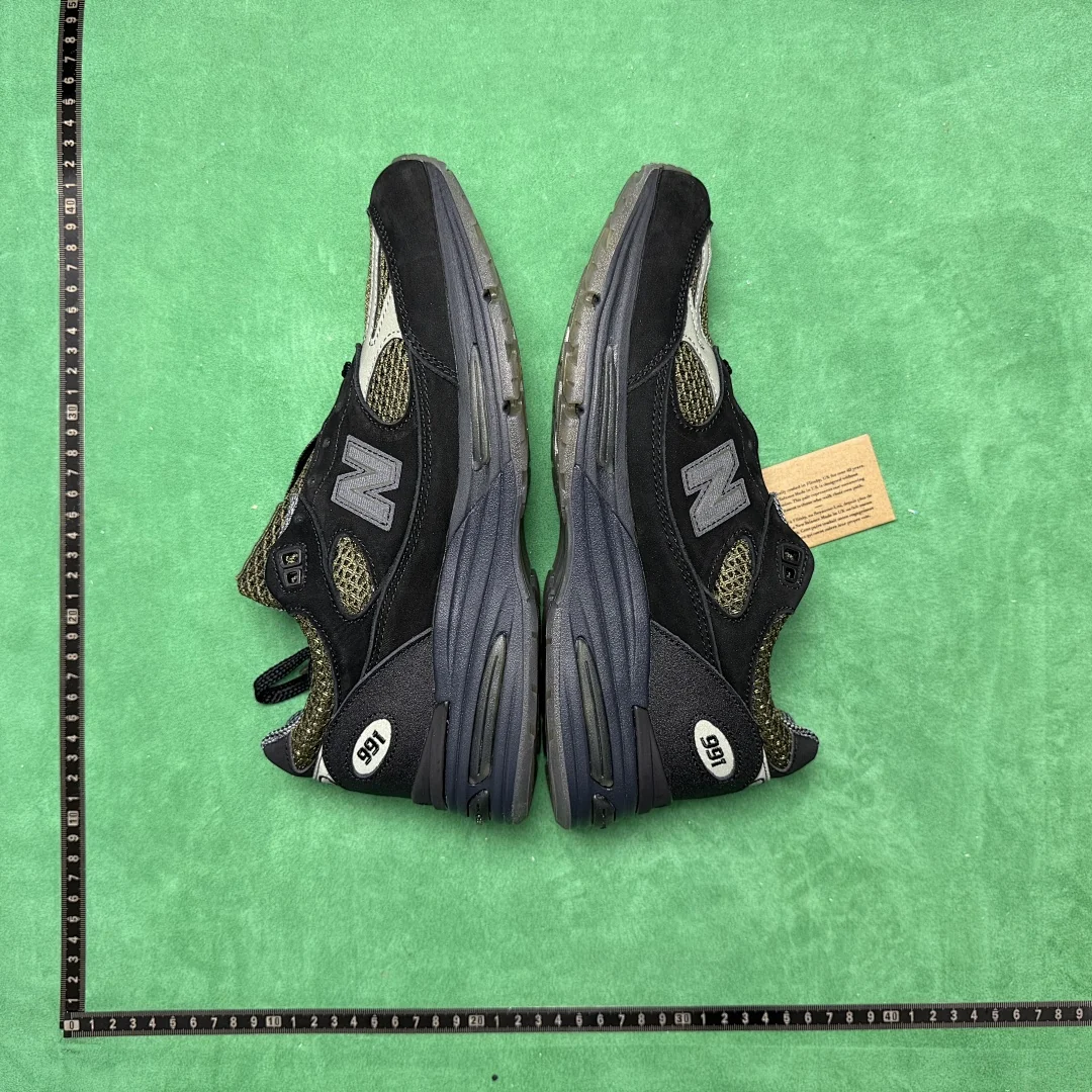 New Balance Sneakers