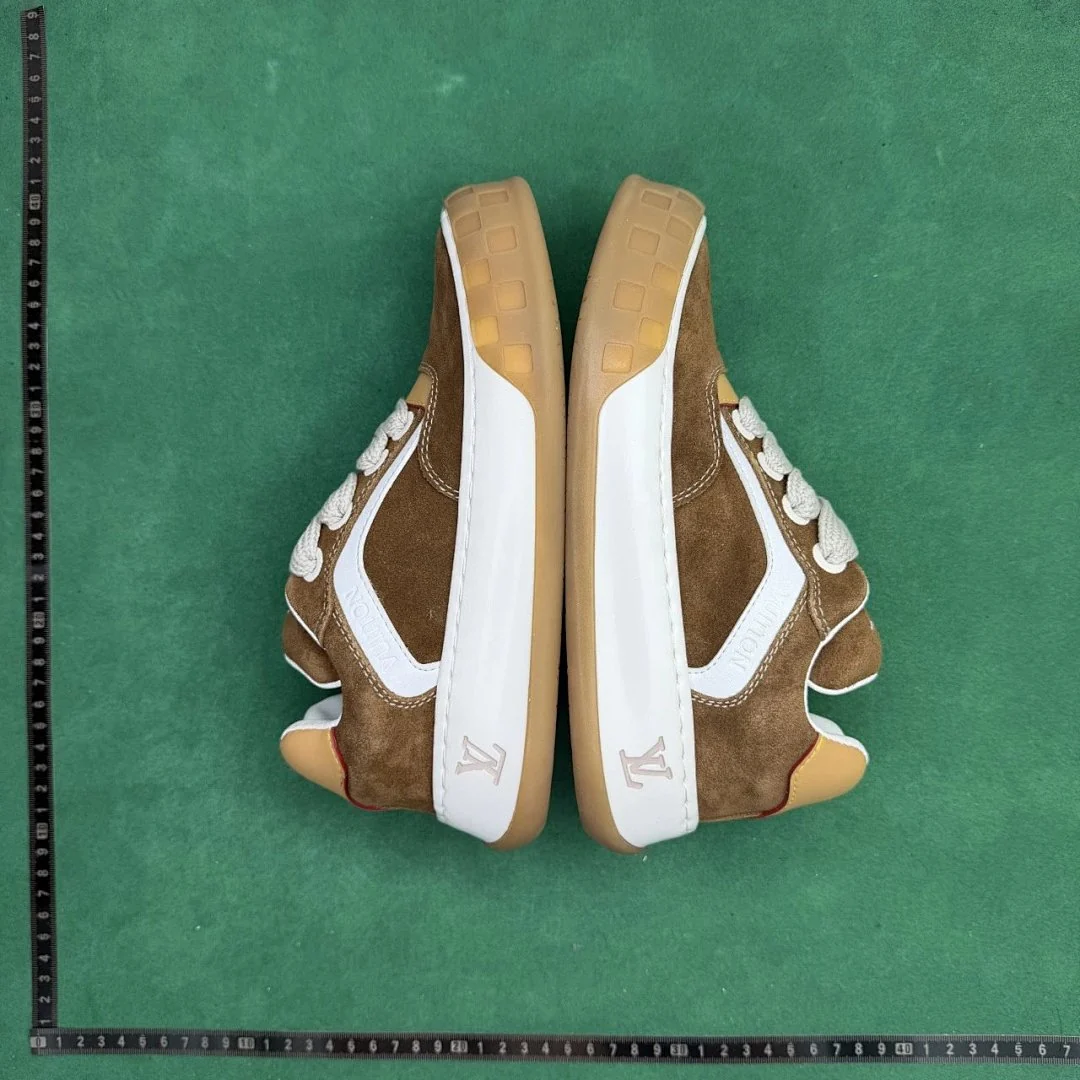 Louis Vuitton Trainer Low Brown Suede Gum