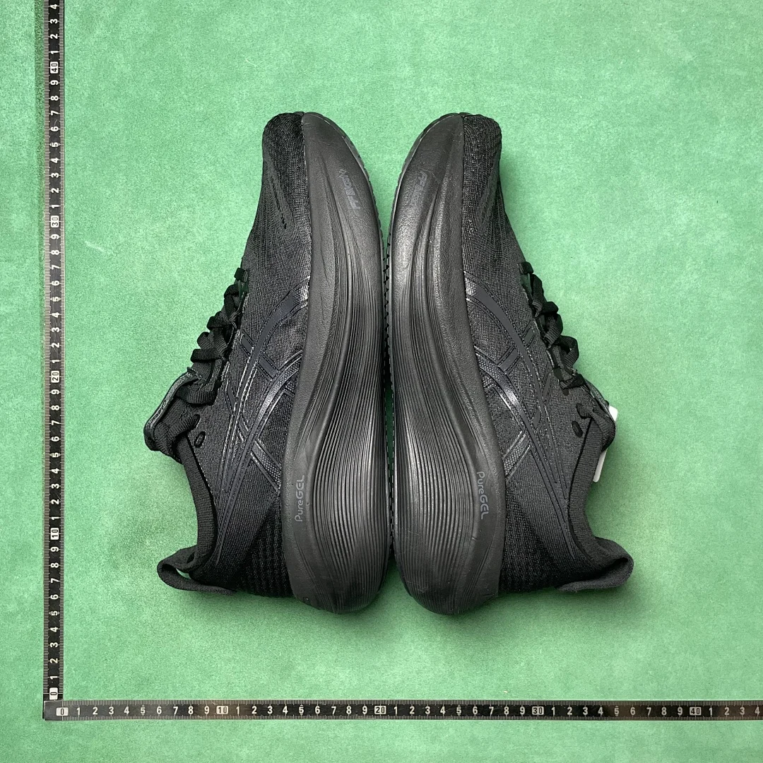 ASICS Sneakers