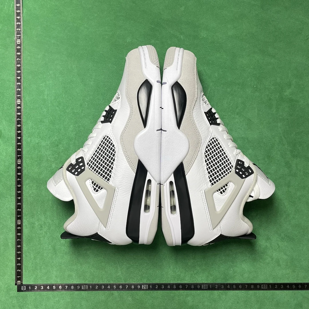 Air Jordan 4