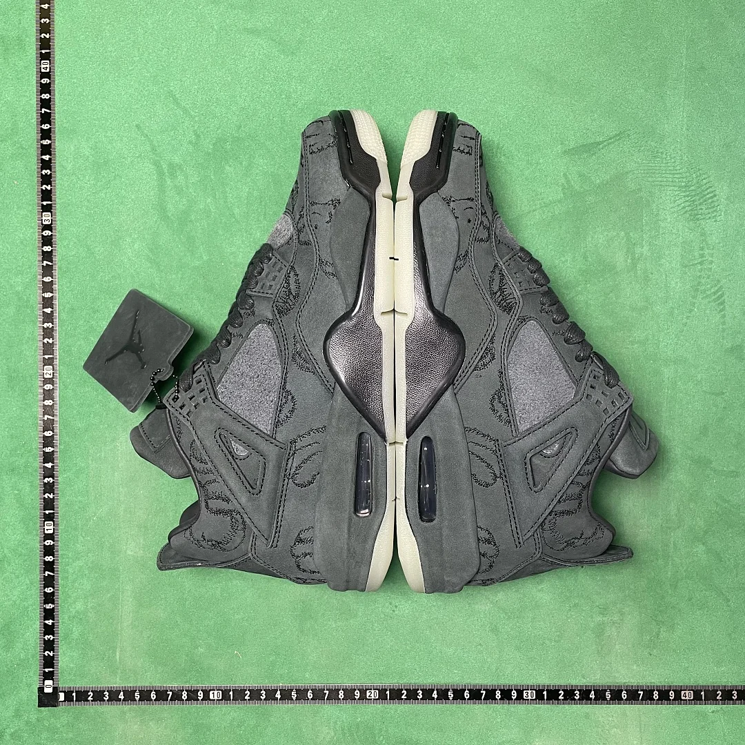 Air Jordan 4