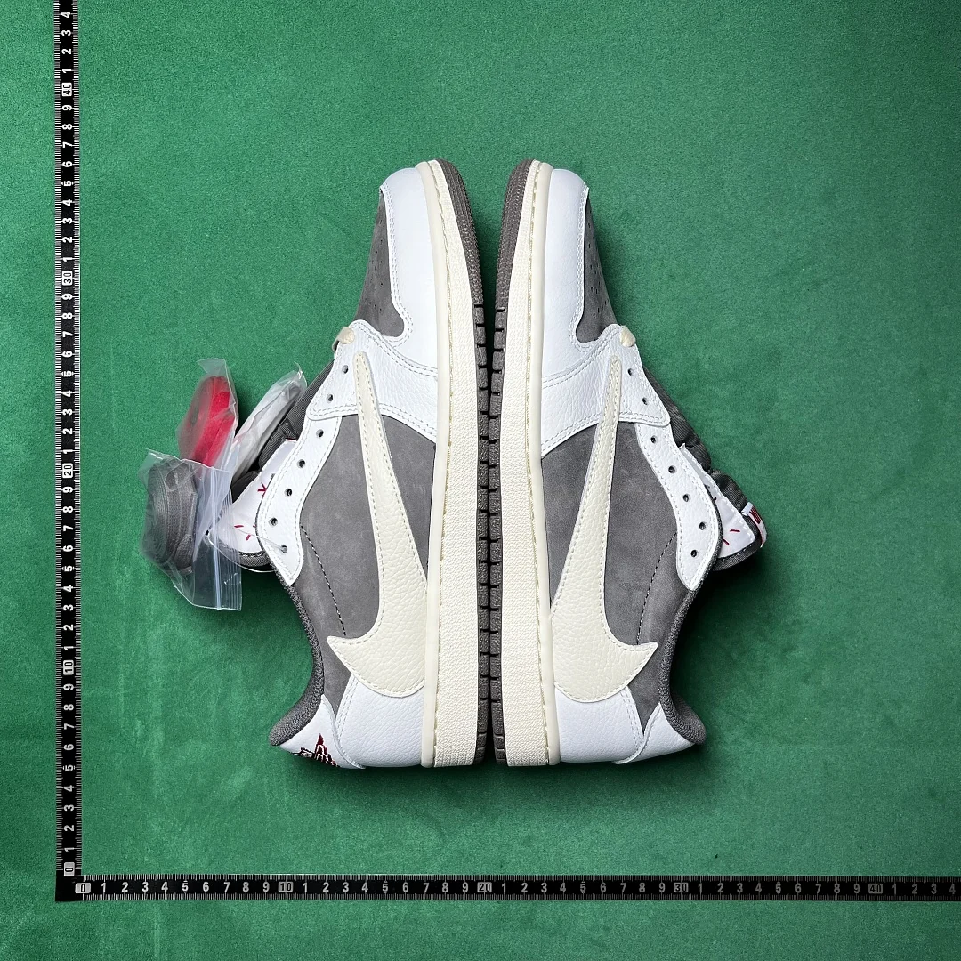 Nike Air Jordan 1 Low Travis Scott