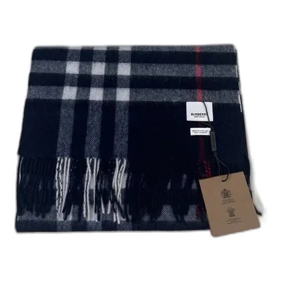 Burberry Giant Check